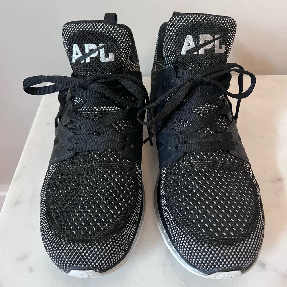 APL Ascend Athletic Shoes, Black & Silver, Size 9.5